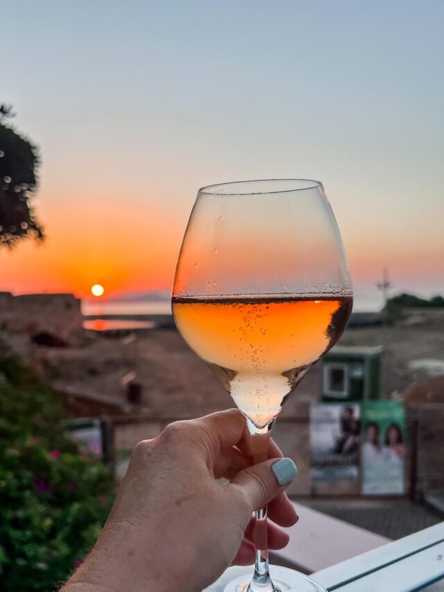 Oinoa Restaurant sparkling wine and sunset