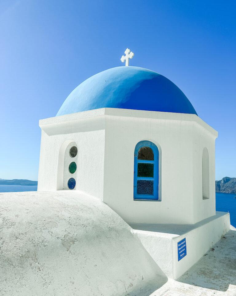 4 Heavenly Santorini Wine Restaurants