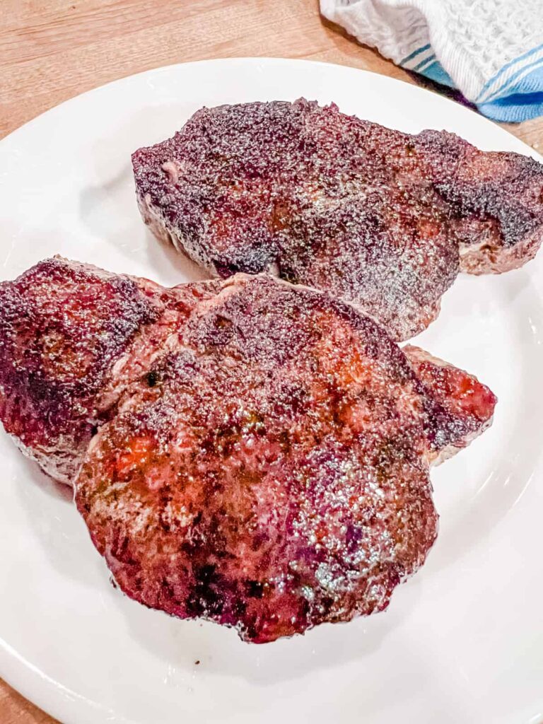 Cooked filet mignon steaks