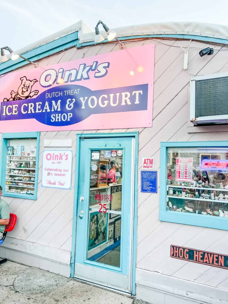 Oinks Ice Cream Shop in New Buffalo