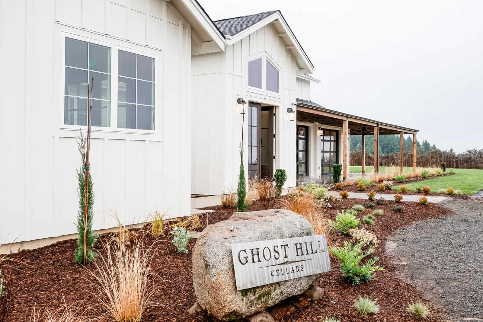 5 Top Dundee, Oregon Wineries to Visit in Willamette Valley